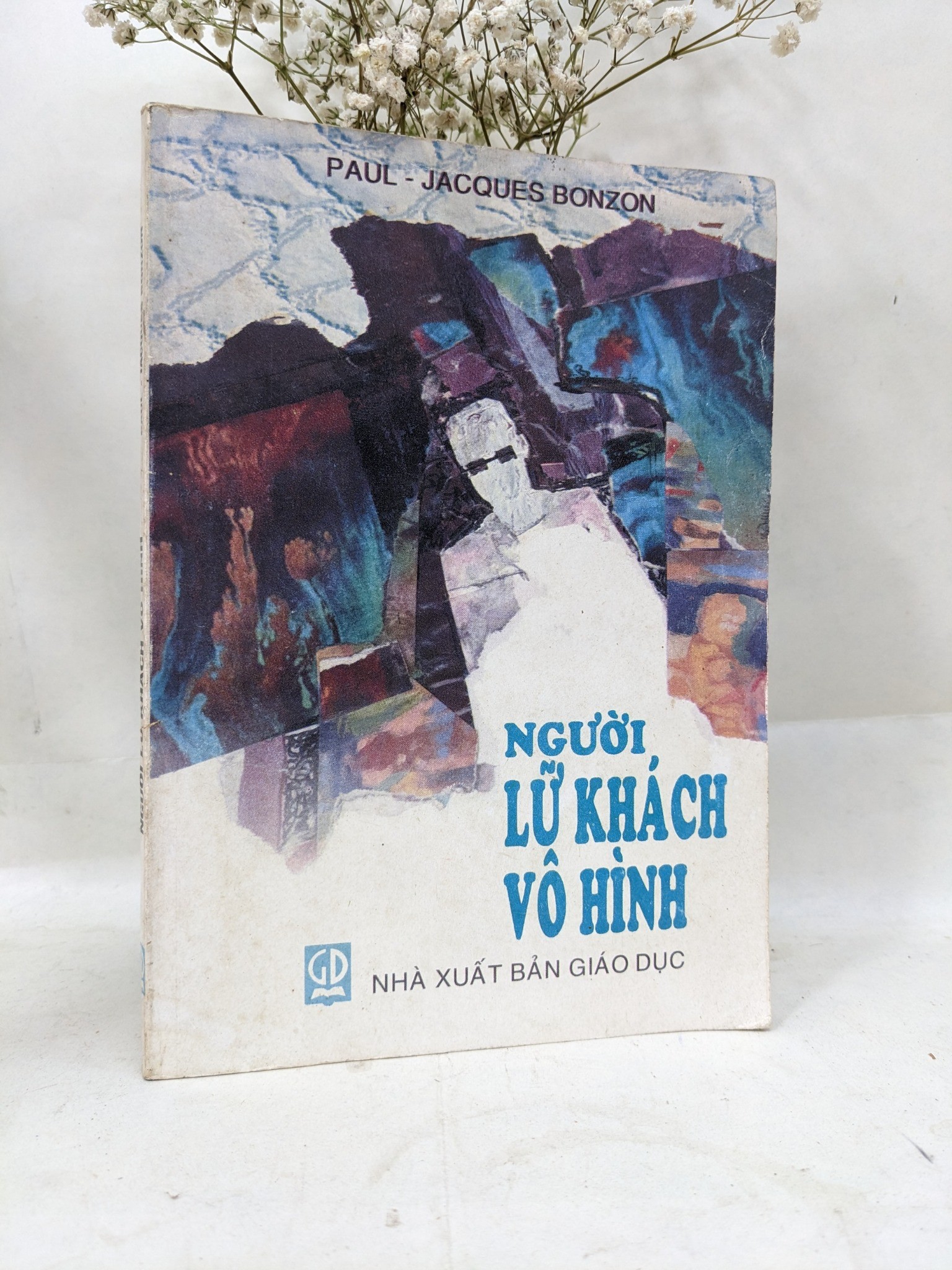 nguoi-lu-khach-vo-hinh-paul-jacques-bonzon-ngo-chanh-dich